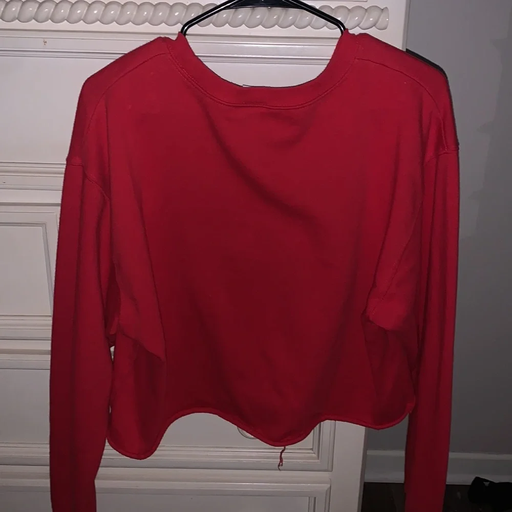 Disney XL Red Long Sleeve Cropped Shirt - Picture 2 of 2